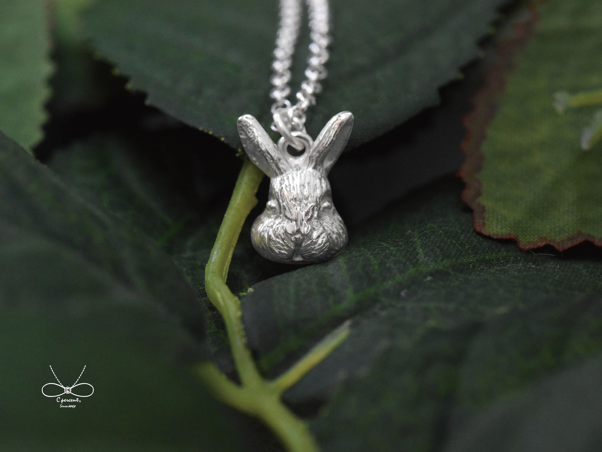 兔子遇上蝴蝶 | 純銀項鍊 細項鍊 森林系 立體動物 手工銀飾 - 飾品圖片第4張