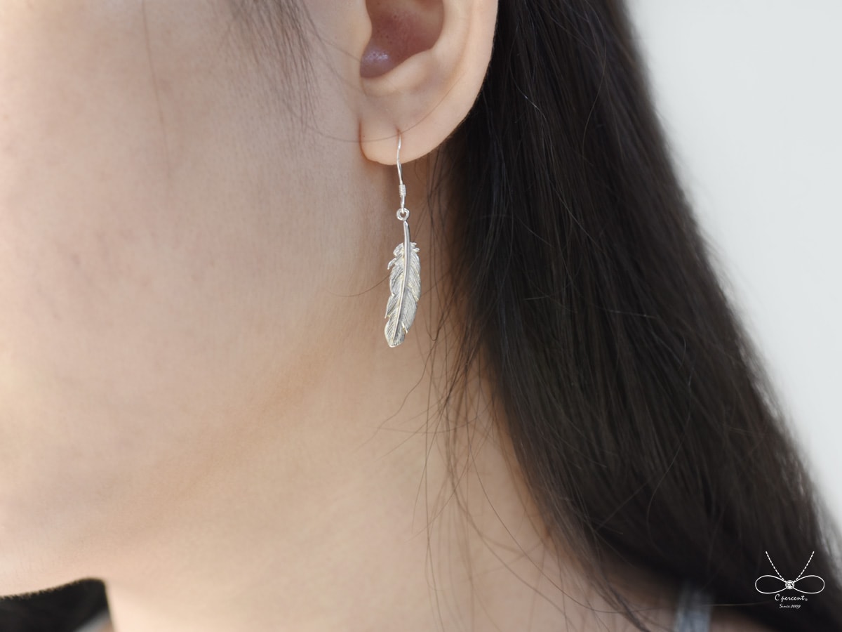 羽毛 | 垂墜耳環 925純銀 女款 手工銀飾 - 飾品圖片第4張