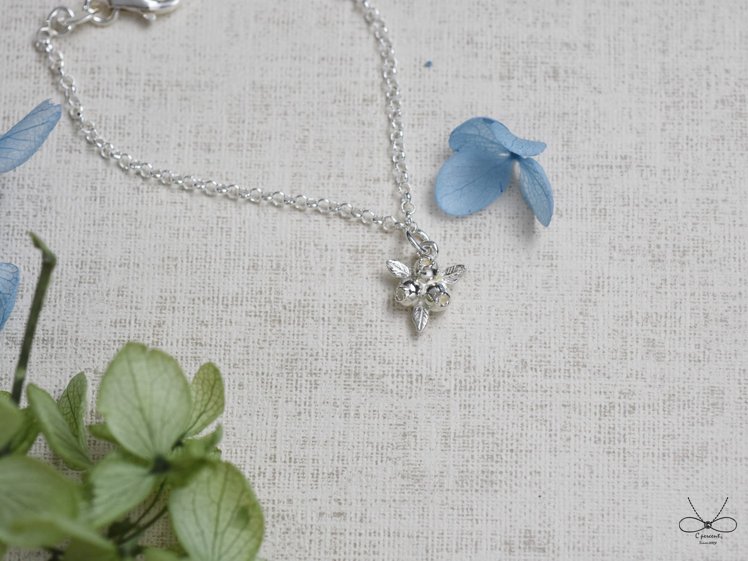 小藍莓果實 | 細手鍊 925純銀 簡約可愛 手工銀飾 - 飾品圖片第3張