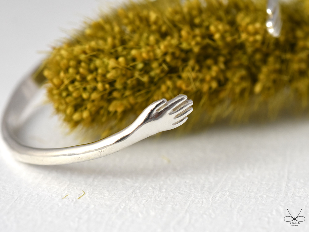 擁抱 | 純銀手環 可加購刻字 開口式 手工銀飾 情人節禮物 - 飾品圖片第2張