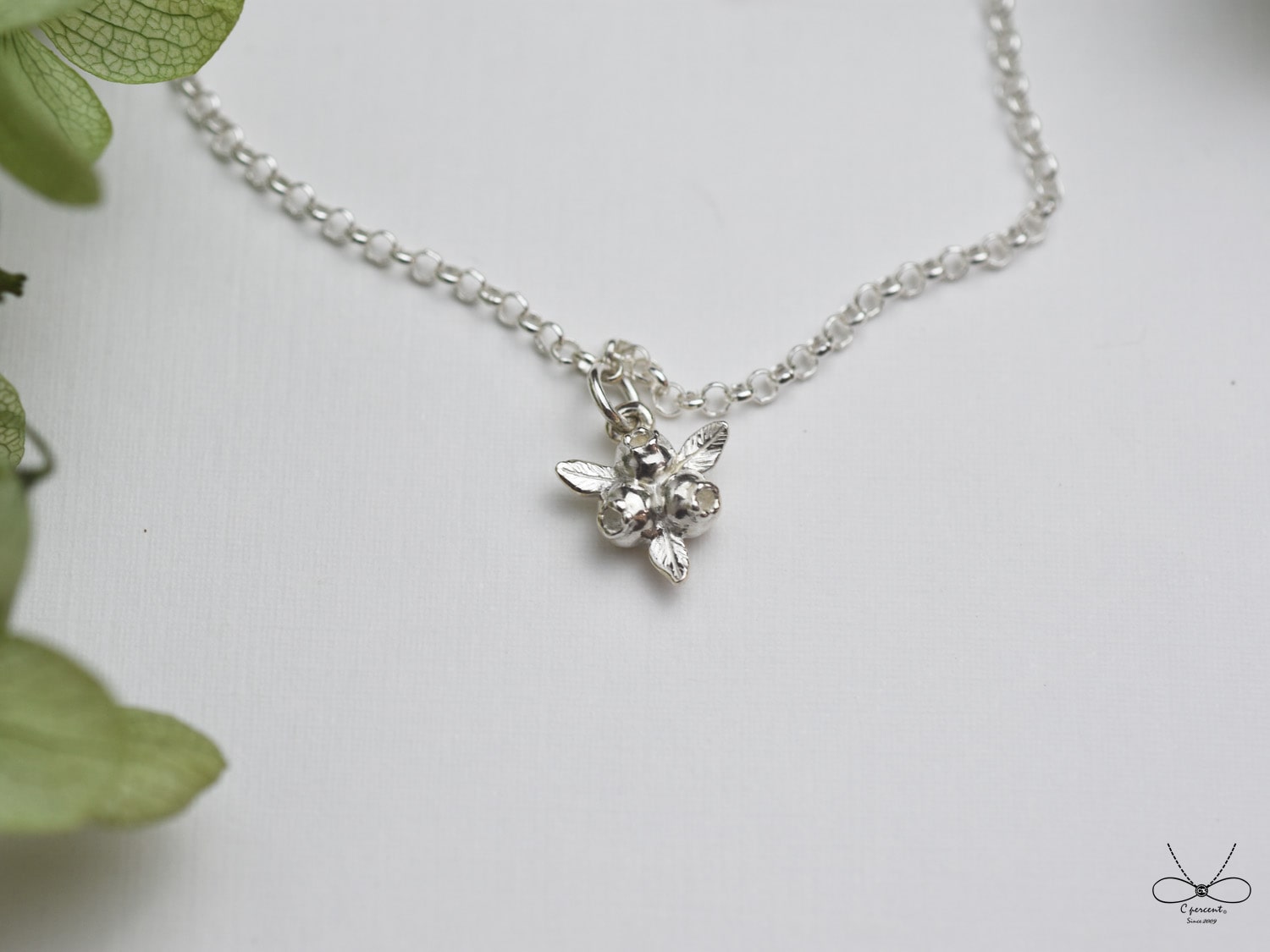 小藍莓果實 | 細手鍊 925純銀 簡約可愛 手工銀飾 - 飾品圖片第5張