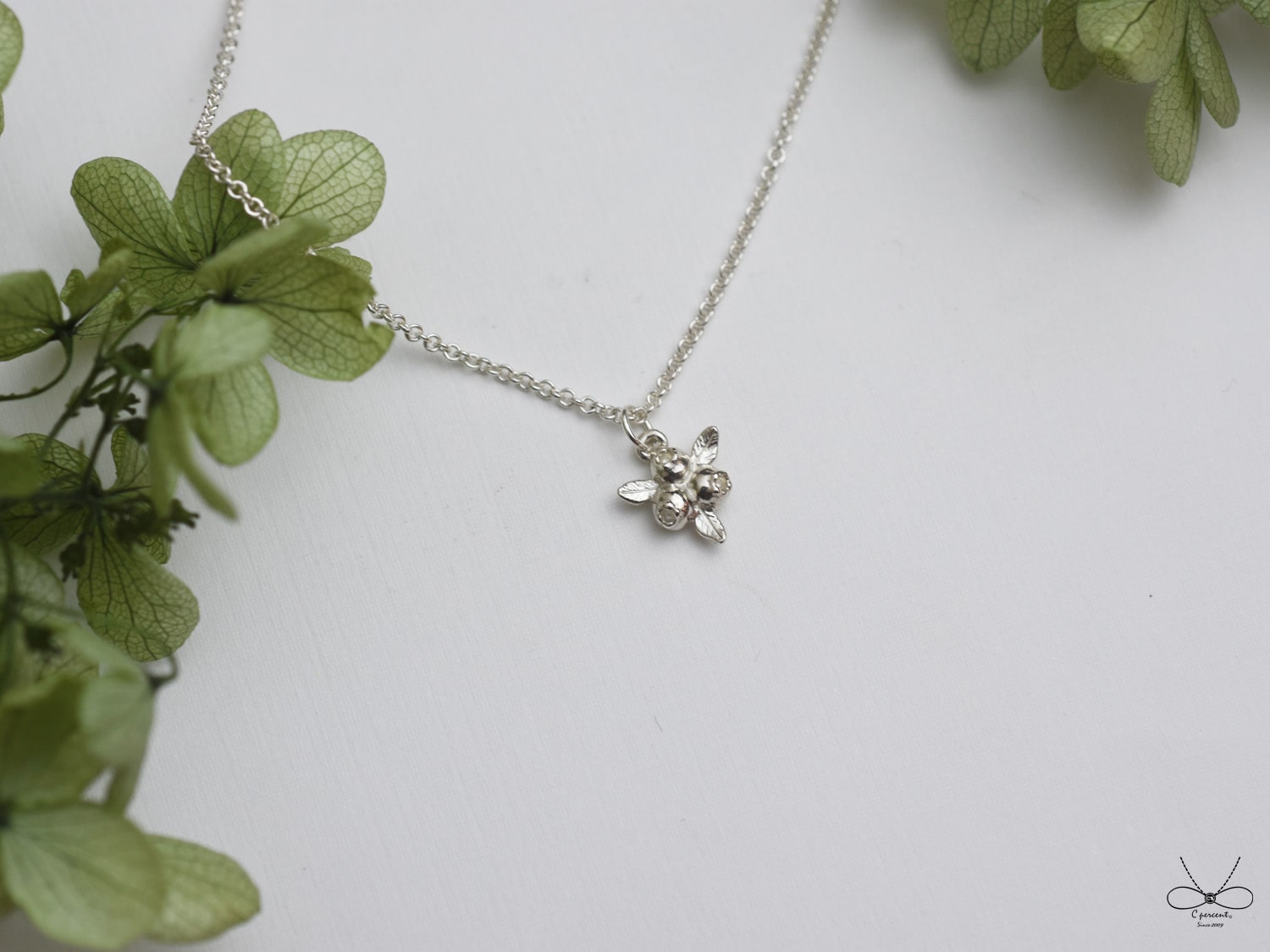 小藍莓果實 | 細項鍊 925純銀 鎖骨鍊 簡約可愛 手工銀飾 - 飾品圖片第5張