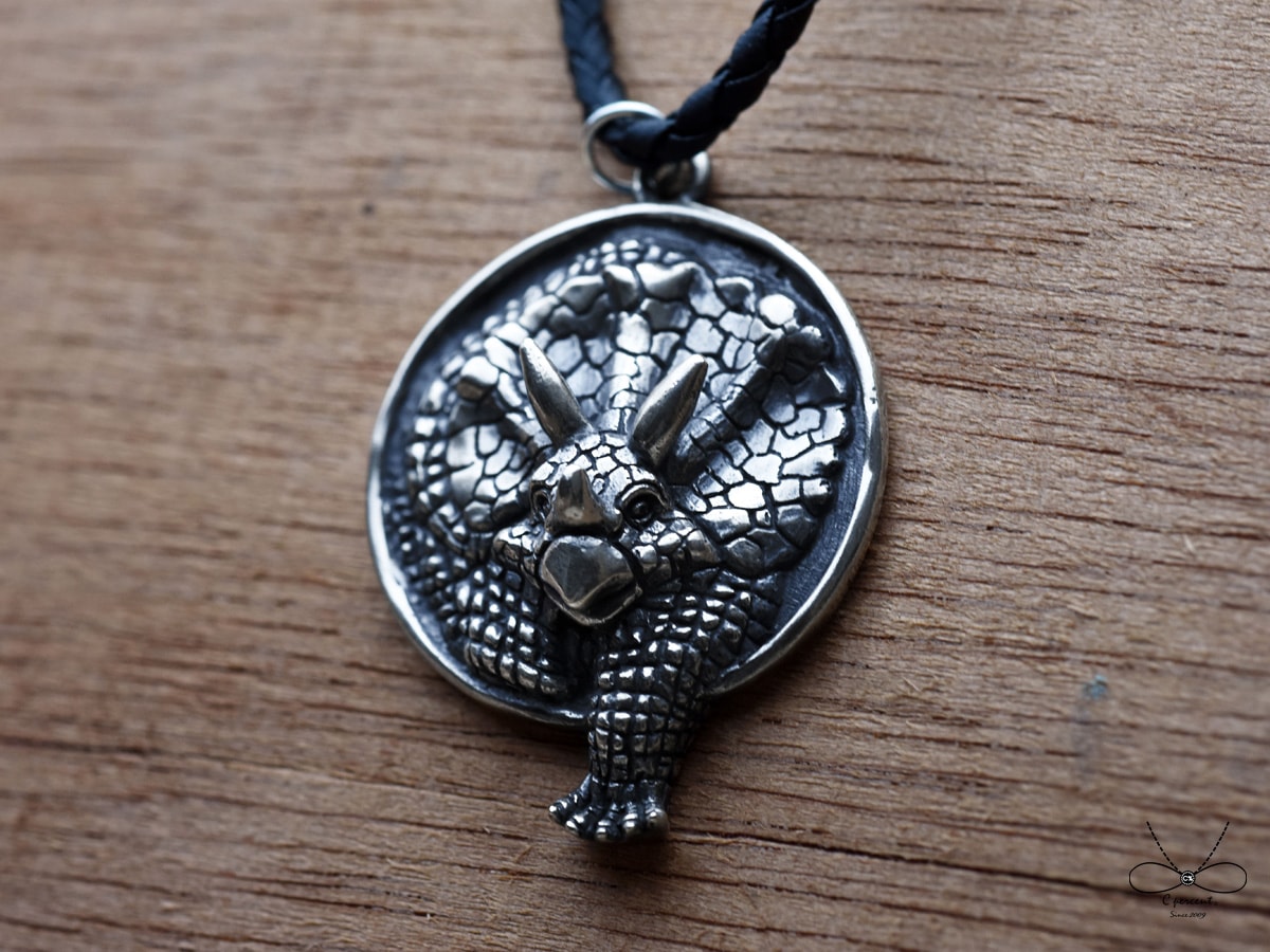 恐龍來了! 三角龍 (純銀項鍊 皮繩項鍊 銀飾) - 飾品圖片第4張