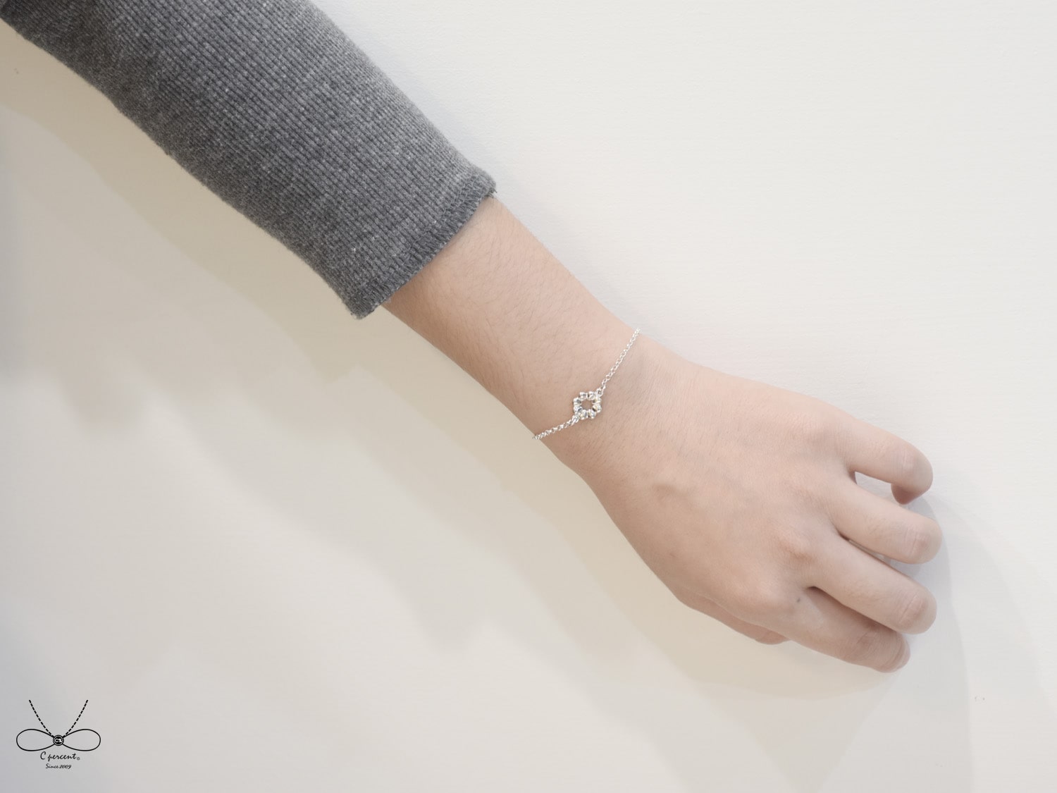 小花圈 | 純銀手鍊 細鍊 花朵 客製長度 手工銀飾 - 飾品圖片第5張