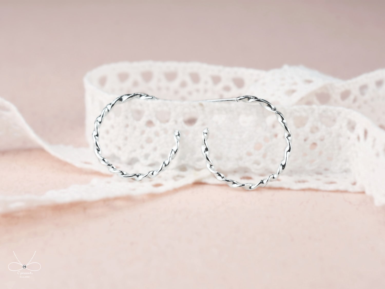 扭轉圈式耳環 | 925純銀 簡約 女款 手工銀飾 - 飾品圖片第3張