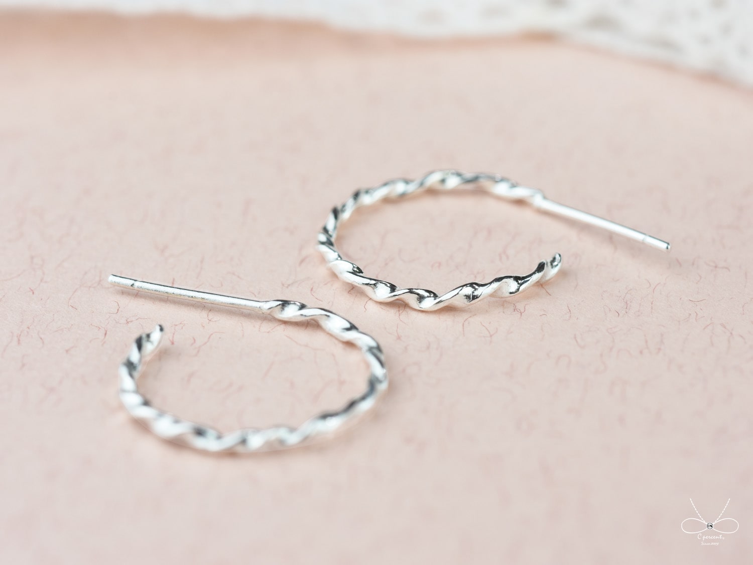 扭轉圈式耳環 | 925純銀 簡約 女款 手工銀飾 - 飾品圖片第4張