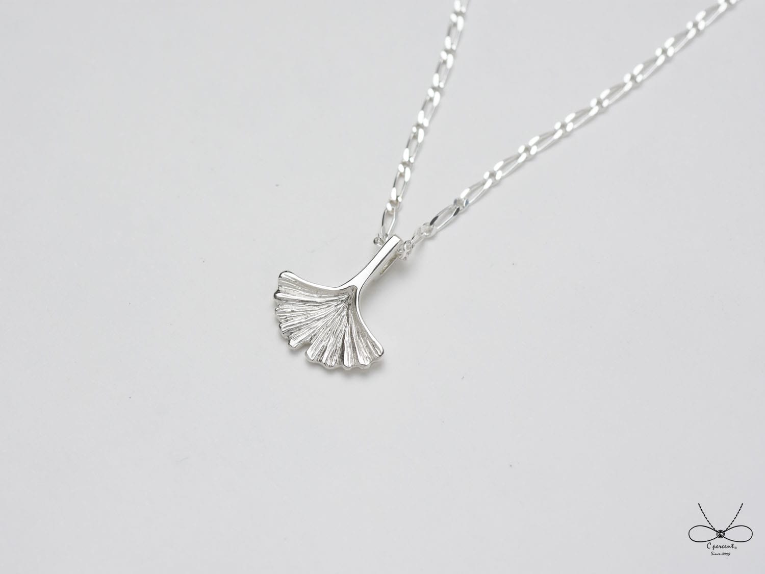 小銀杏 Ginkgo - 植物園 | 純銀項鍊 女款 手工銀飾 - 飾品圖片第3張