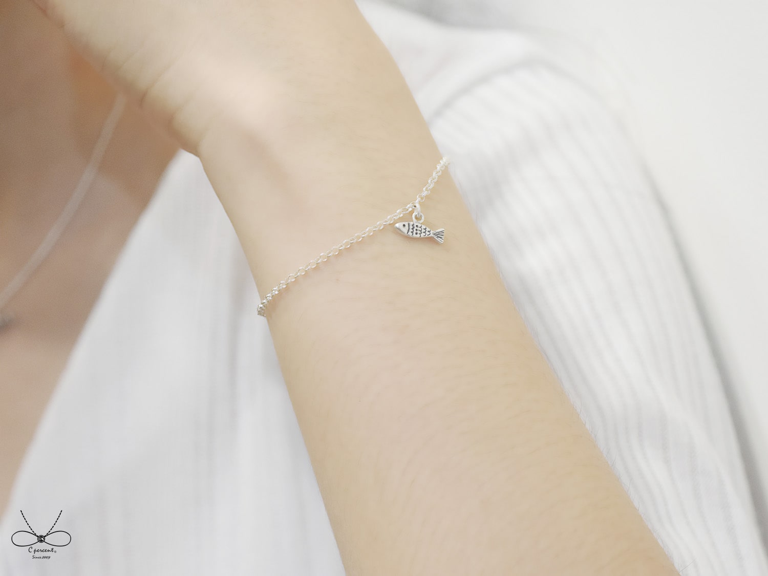 小魚手鍊 | 925純銀 女款 細鍊 簡約可愛 手工銀飾 - 飾品圖片第5張