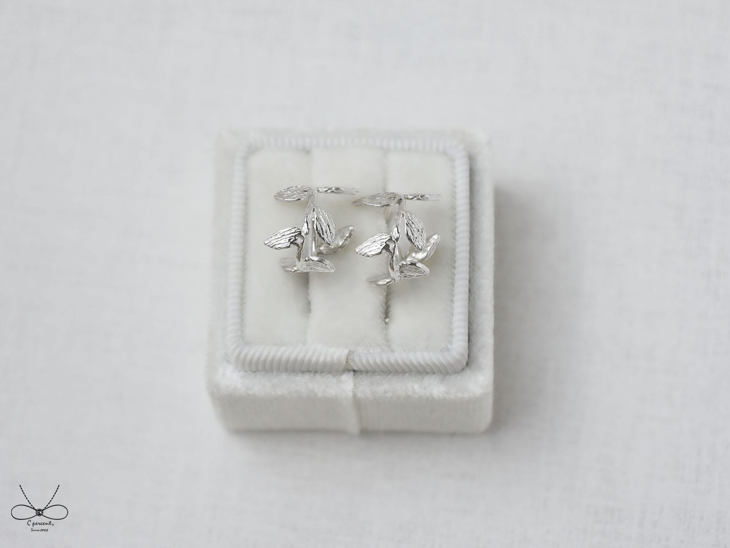 小樹枝 | 純銀耳環 女款 圈式耳環 手工銀飾 - 飾品圖片第4張