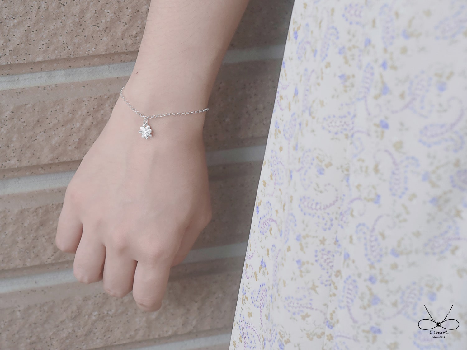 四葉草 | 純銀手鍊 女款 簡約 手工銀飾 情人節禮物 - 飾品圖片第4張