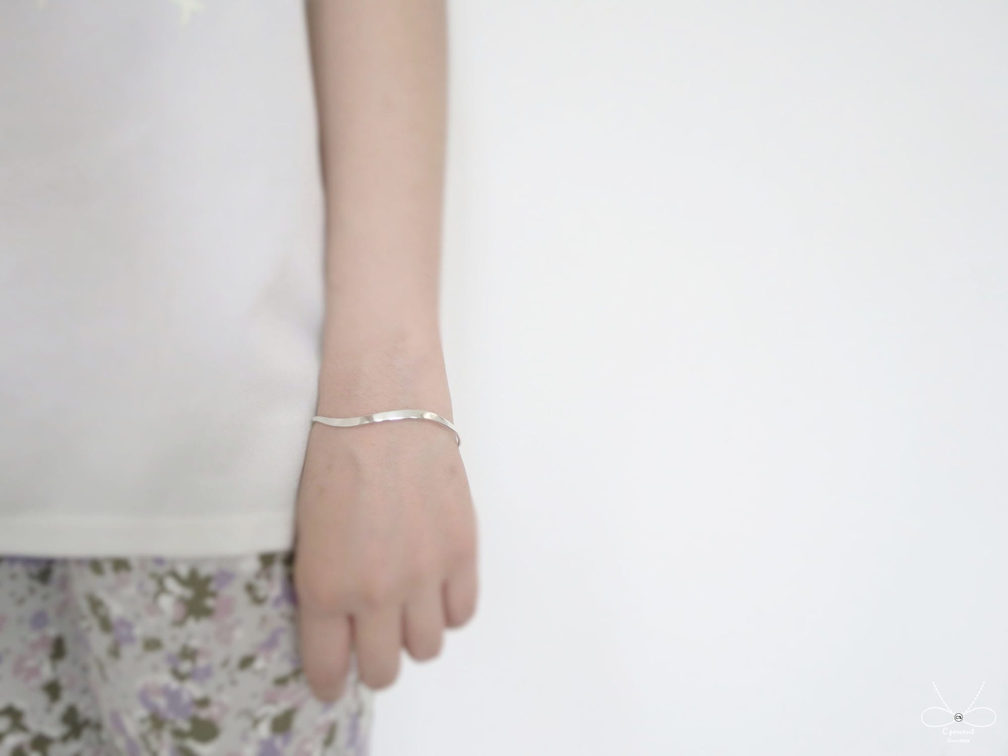 幸福曲線 | 純銀手環 女款 簡約 手工銀飾 情人節禮物 - 飾品圖片第5張
